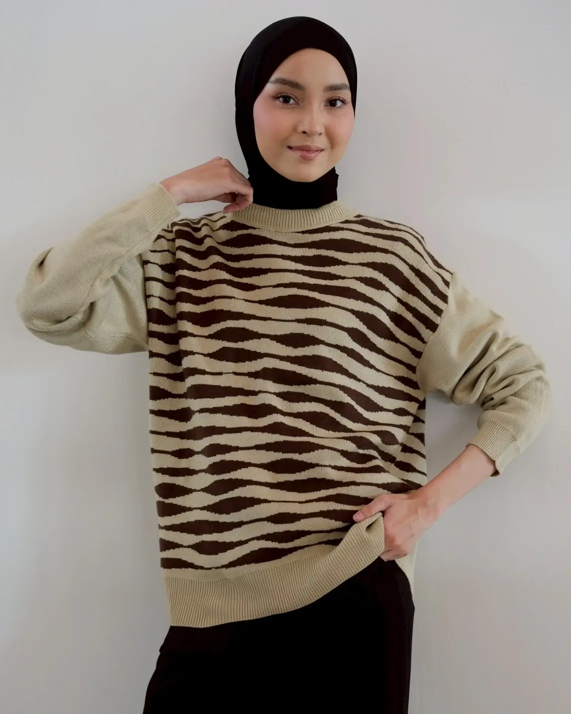 Shane Sweater Cream - Image 2