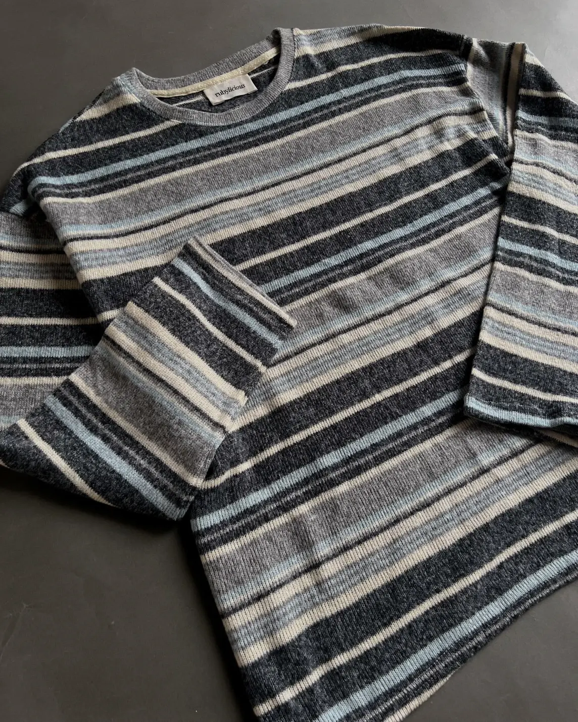 Chezy Stripe Longsleeve Kode 4J Blue