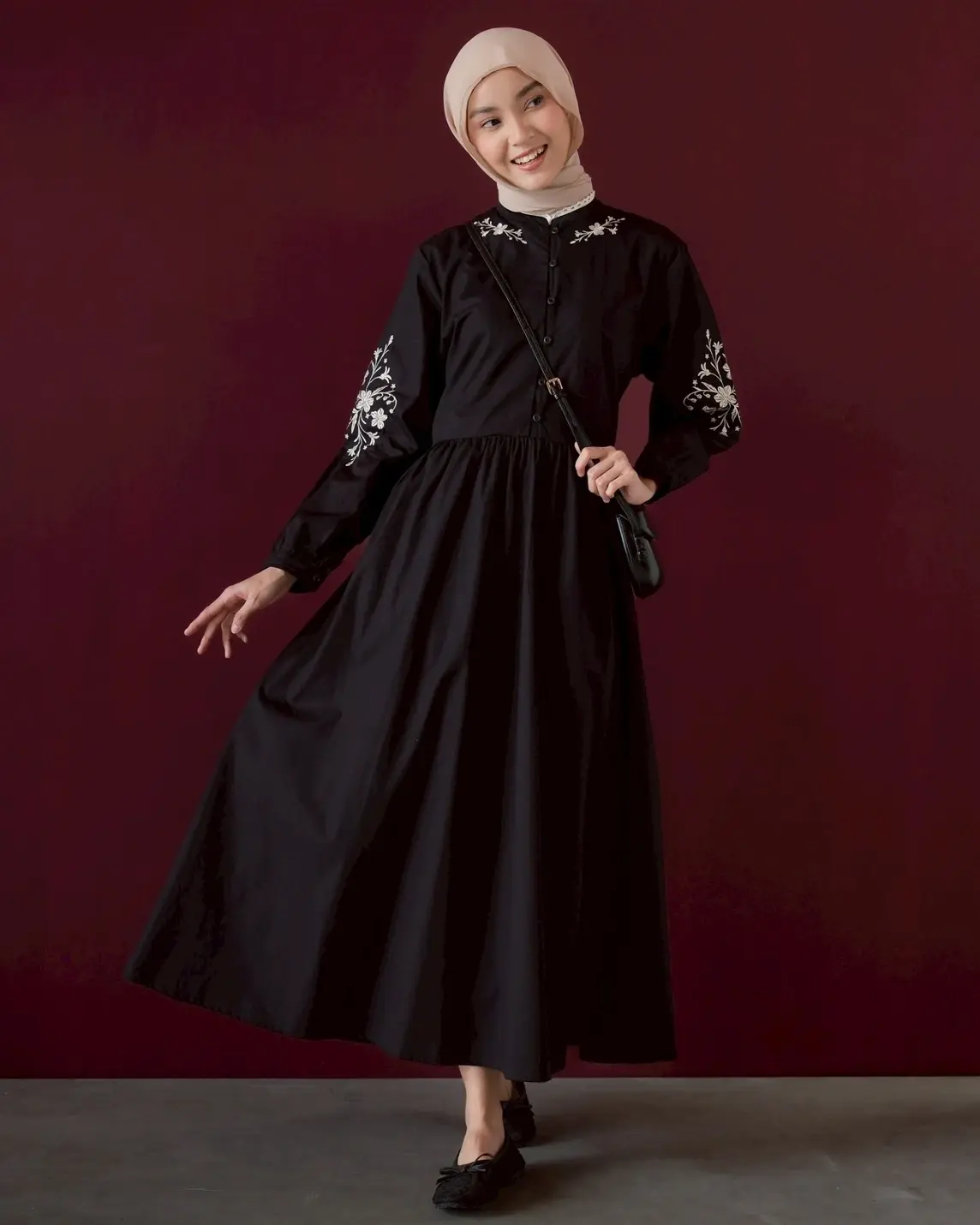 Ainaz Maxi Dress Black