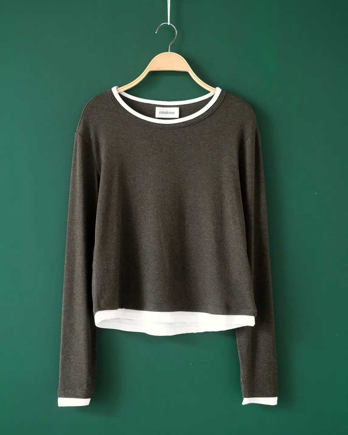 Isolde Longsleeve Kode 11L Army