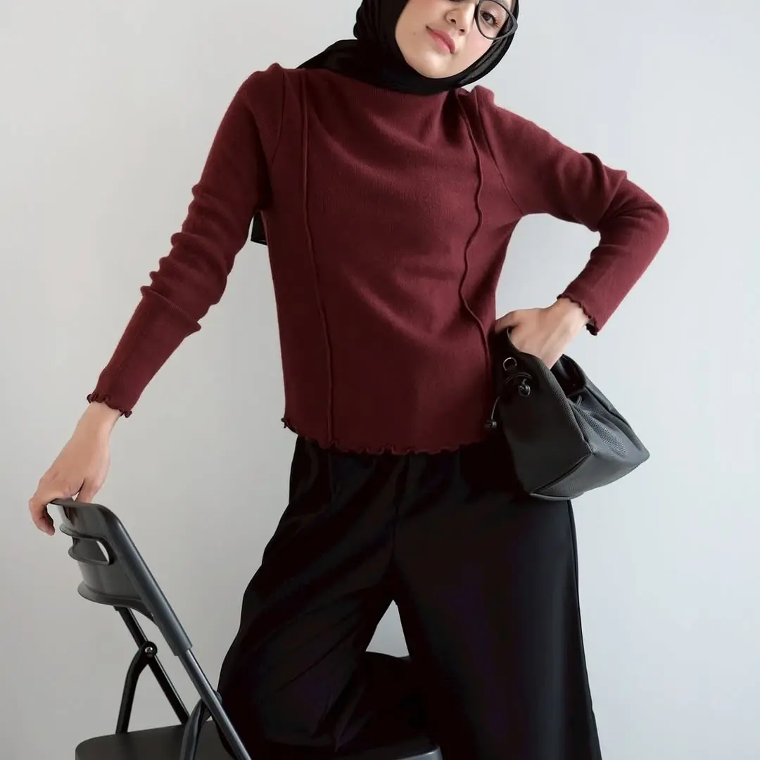 Yoela Turtleneck Longsleeve Kode 188K Maroon - Image 4