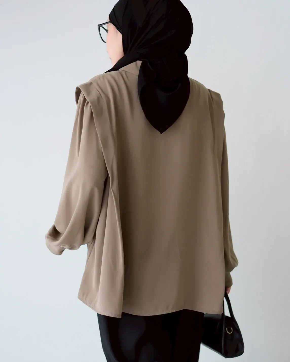 Briane Blouse Khaki - Image 3
