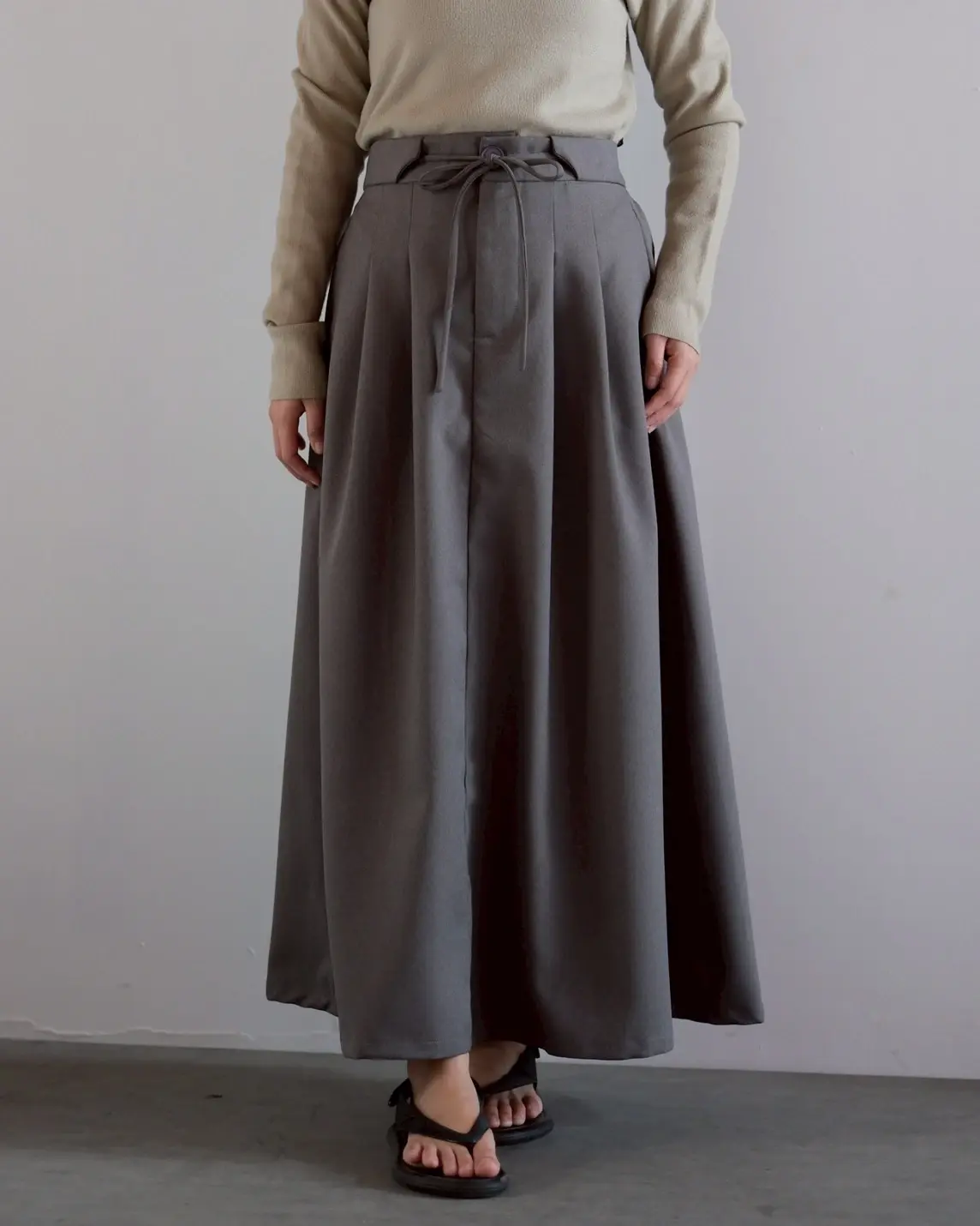 Raziela Skirt Kode N896 Dark Grey