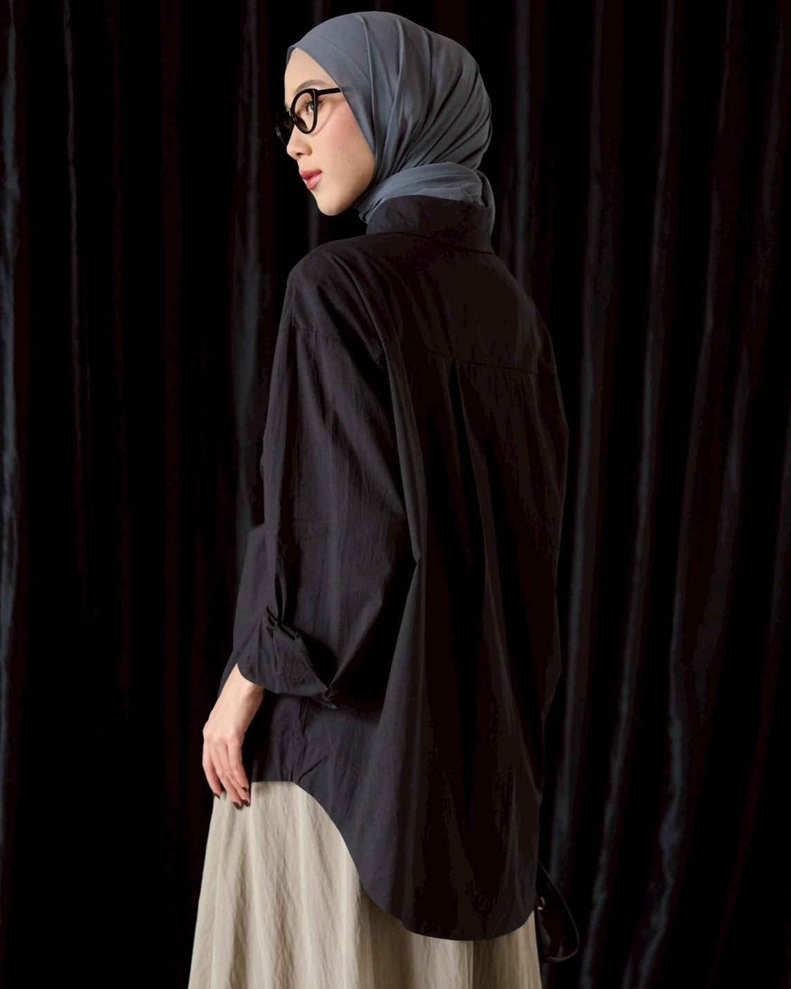 Alternative view of Alorah Shirt Black