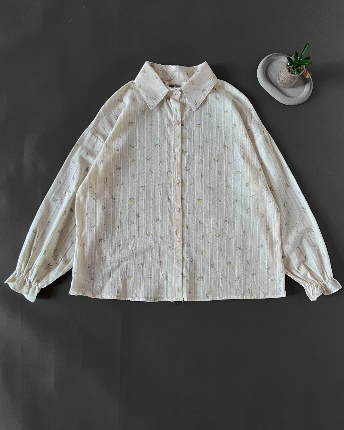 Alternative view of Yvona Shirt Yellow