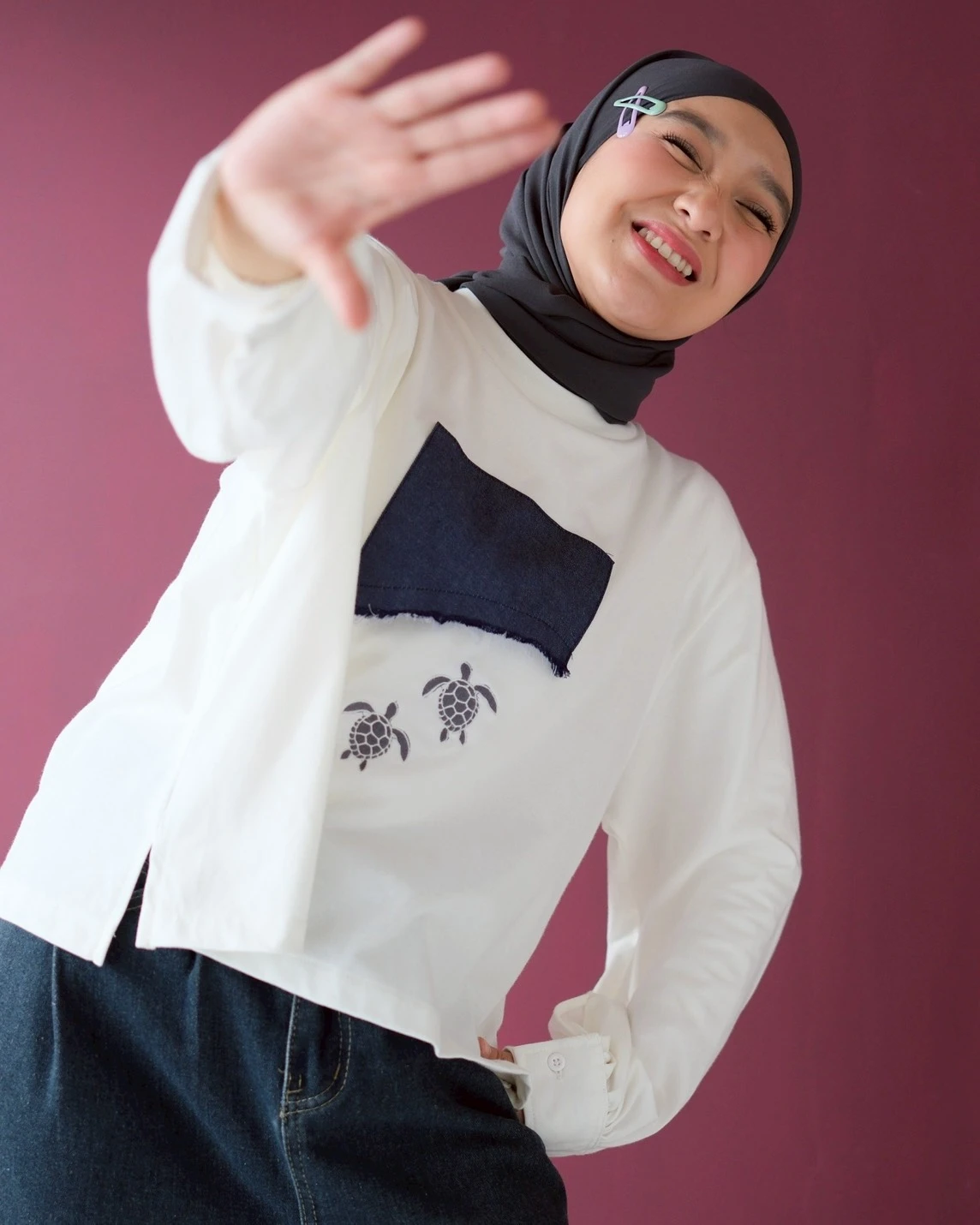 Alternative view of Chelo Longsleeve Broken White