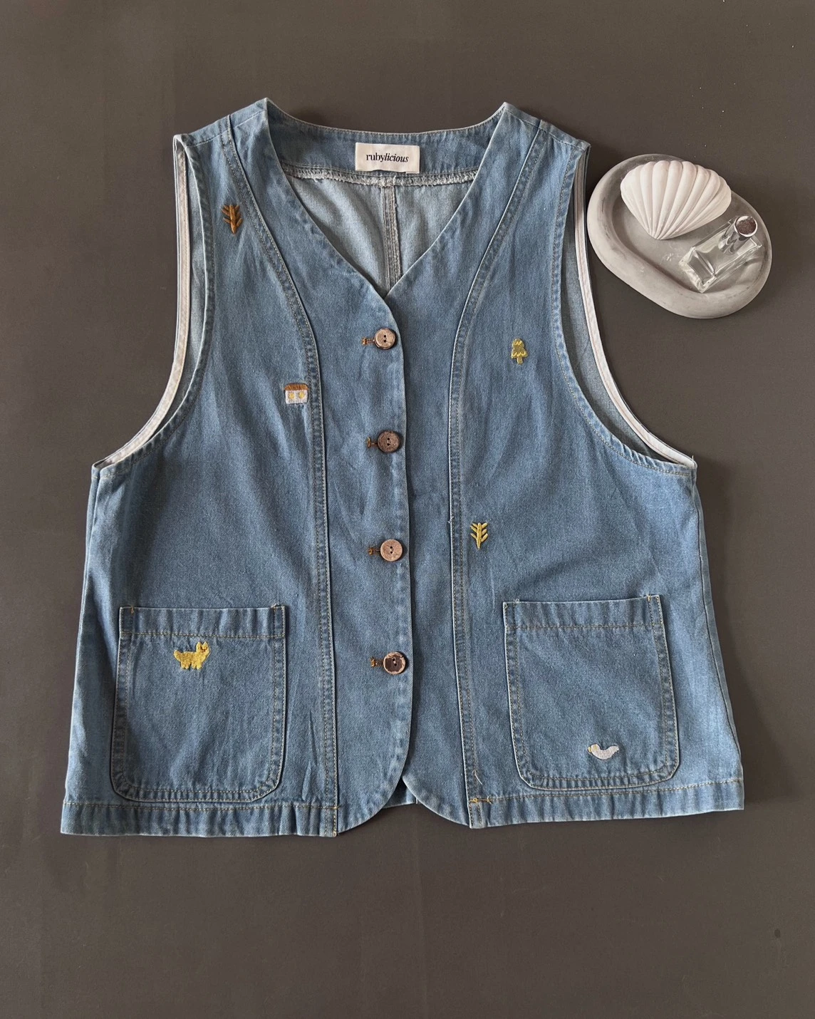 Alternative view of Heliora Denim Vest Light Blue