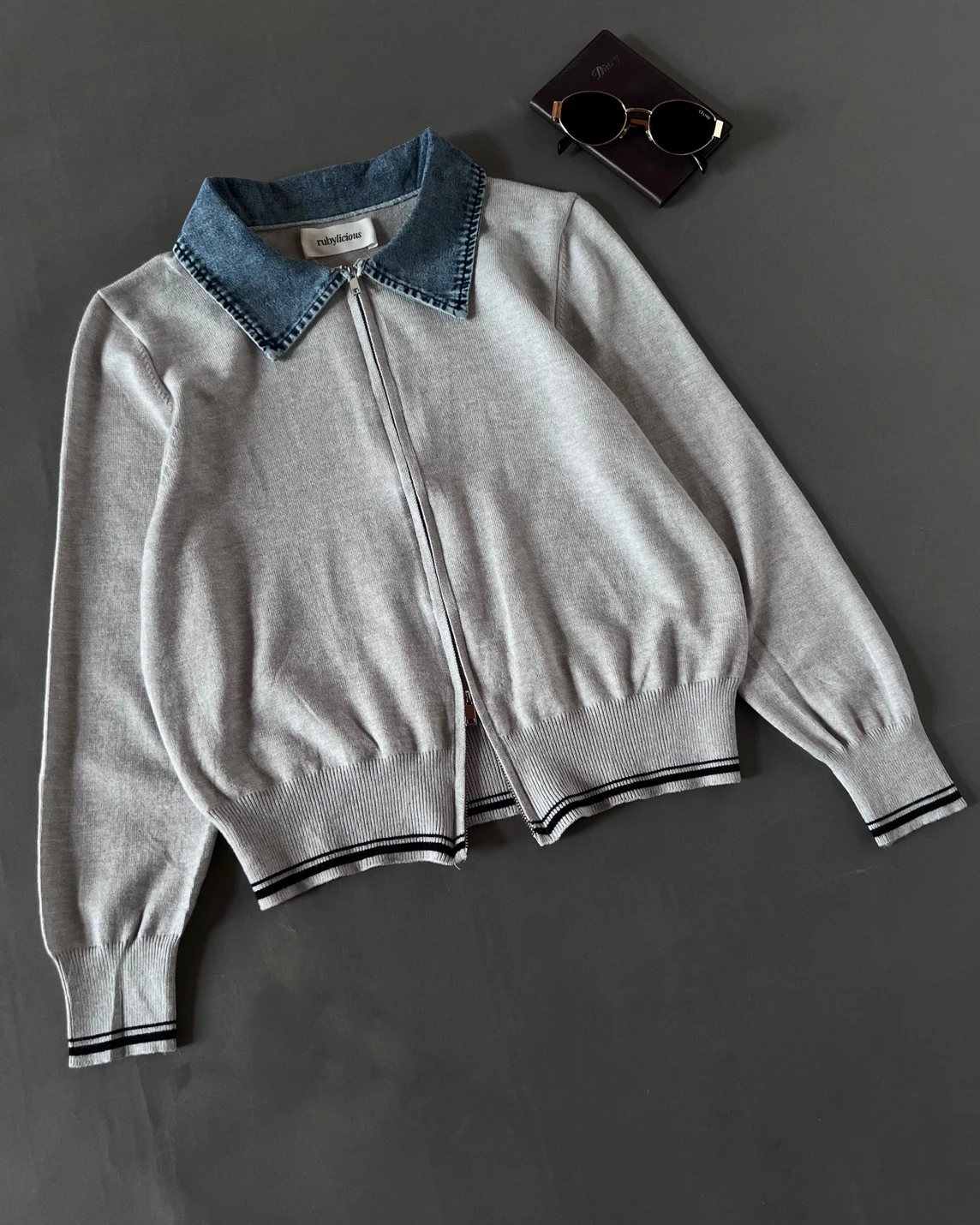 Hevaria Longsleeve Kode 144M Light Grey - Image 2