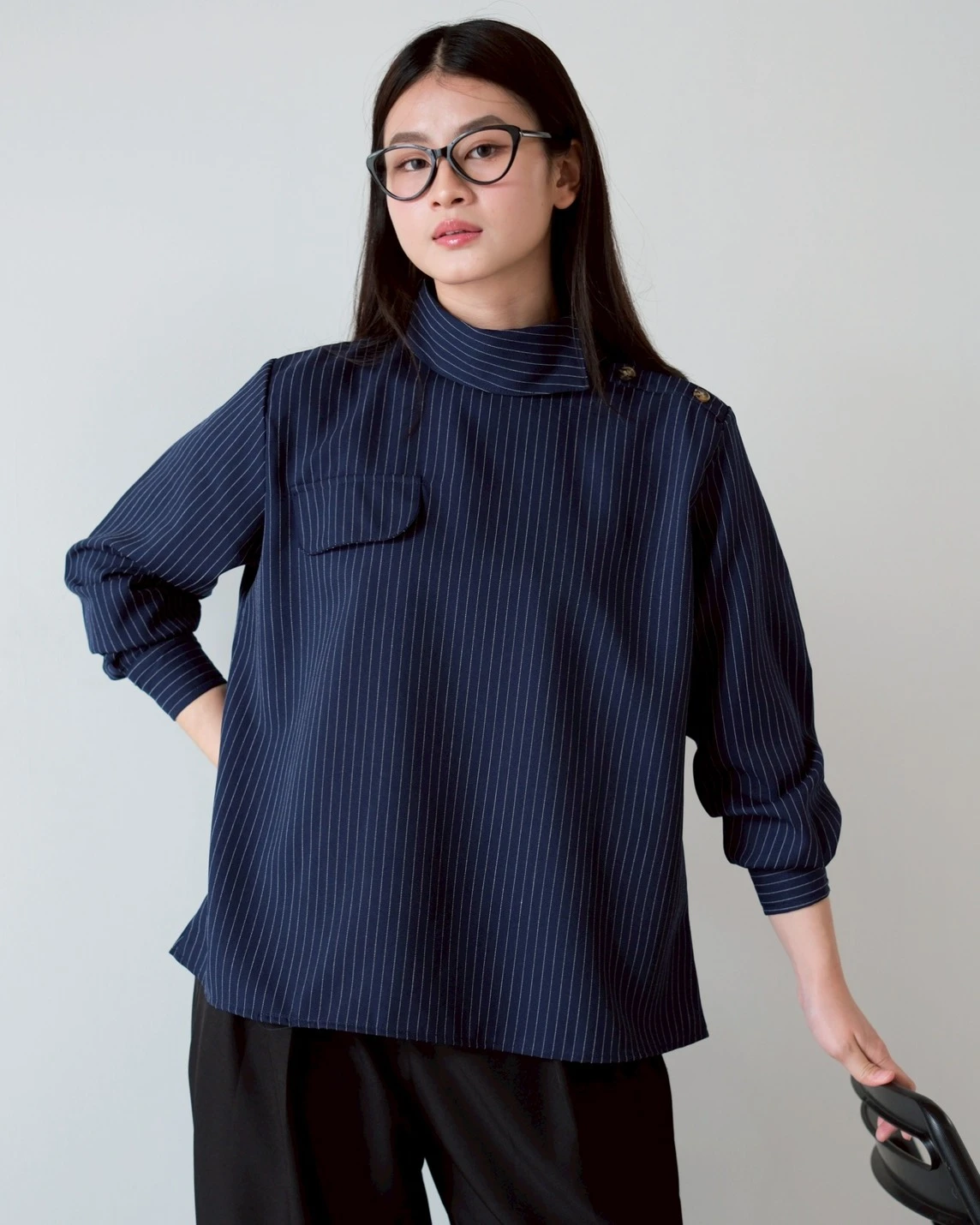 Iravia Stripe Blouse Kode 26325 Navy
