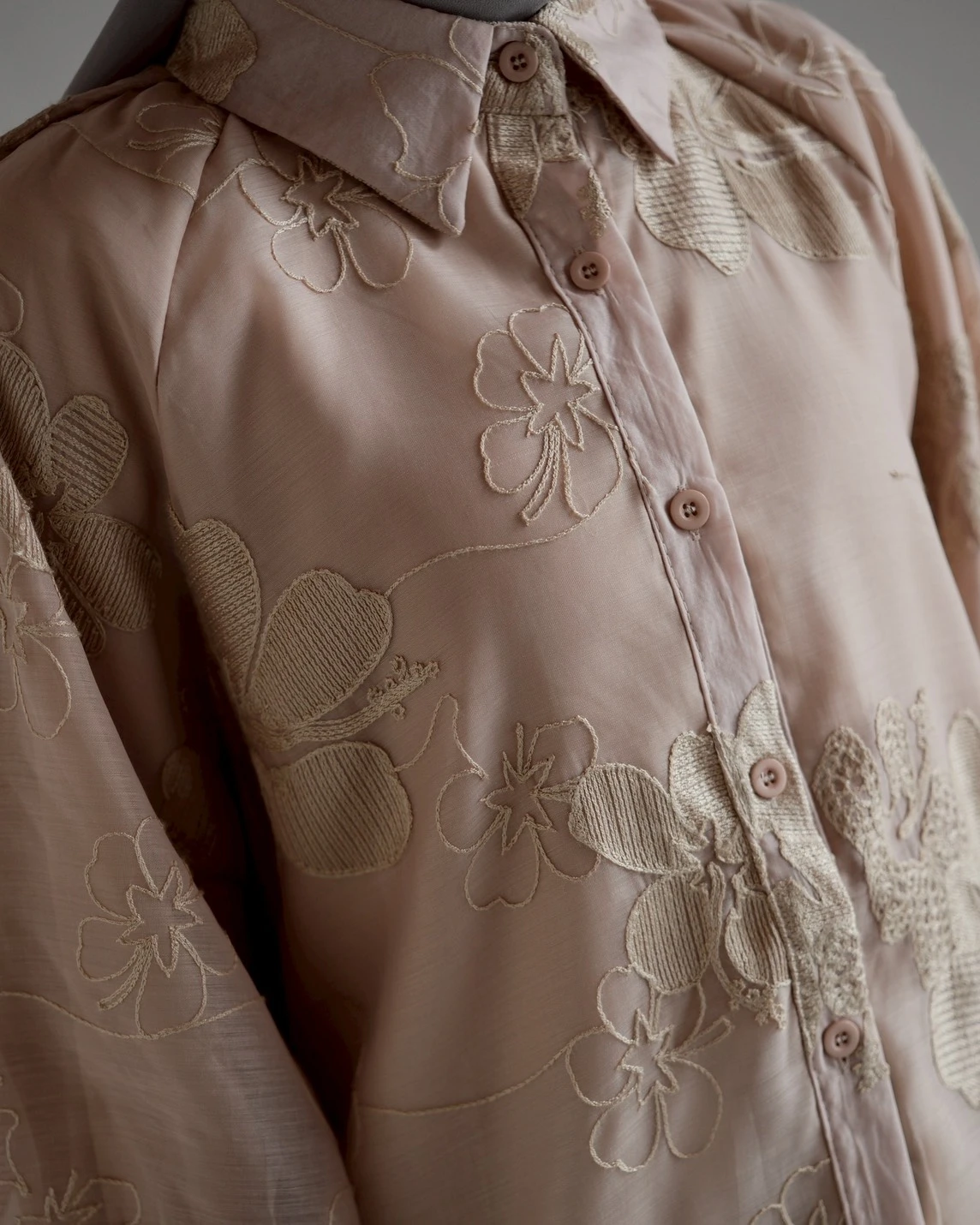 Alternative view of Jaziel Shirt Kode 189M Cream