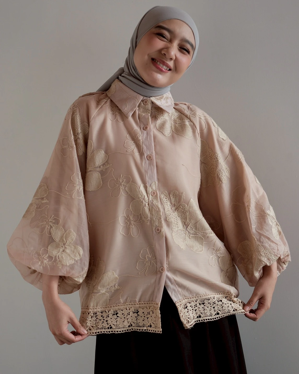 Jaziel Shirt Kode 189M Cream