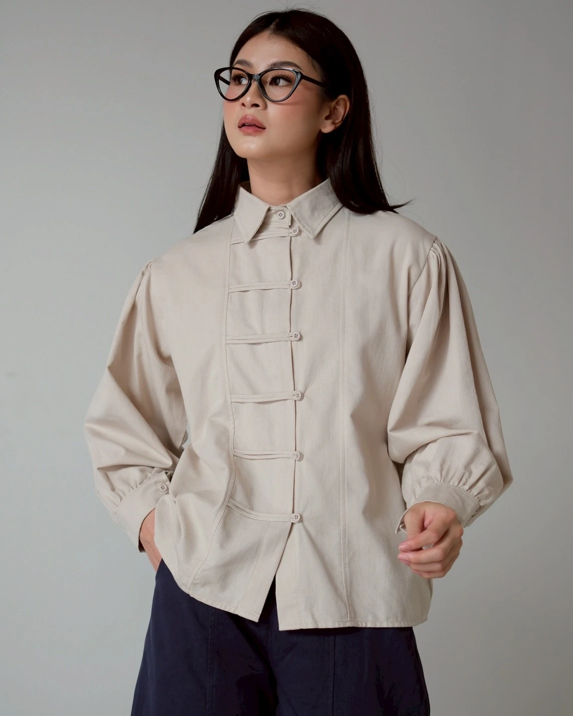 Alternative view of Maxen Shirt Beige