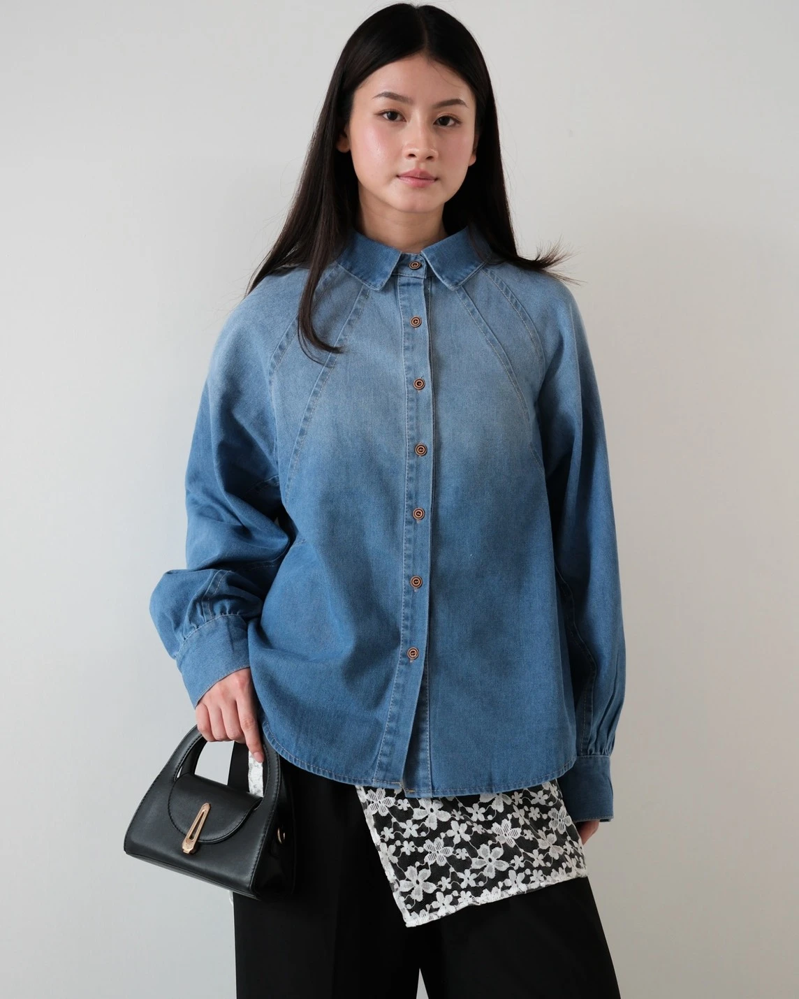 Bravie Denim Shirt Kode 199M Medium Blue