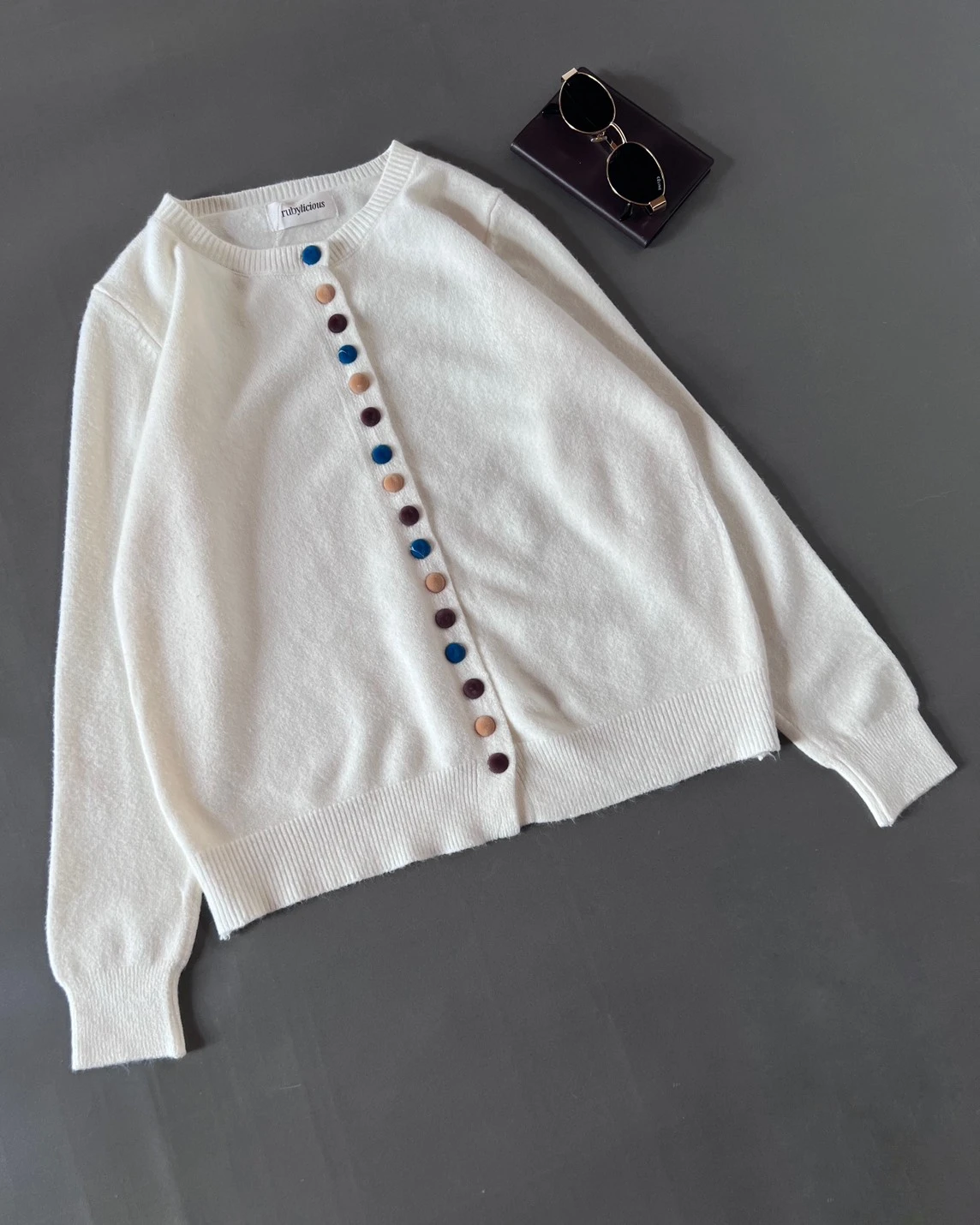 Zyova Cardi Kode 2851 Broken White
