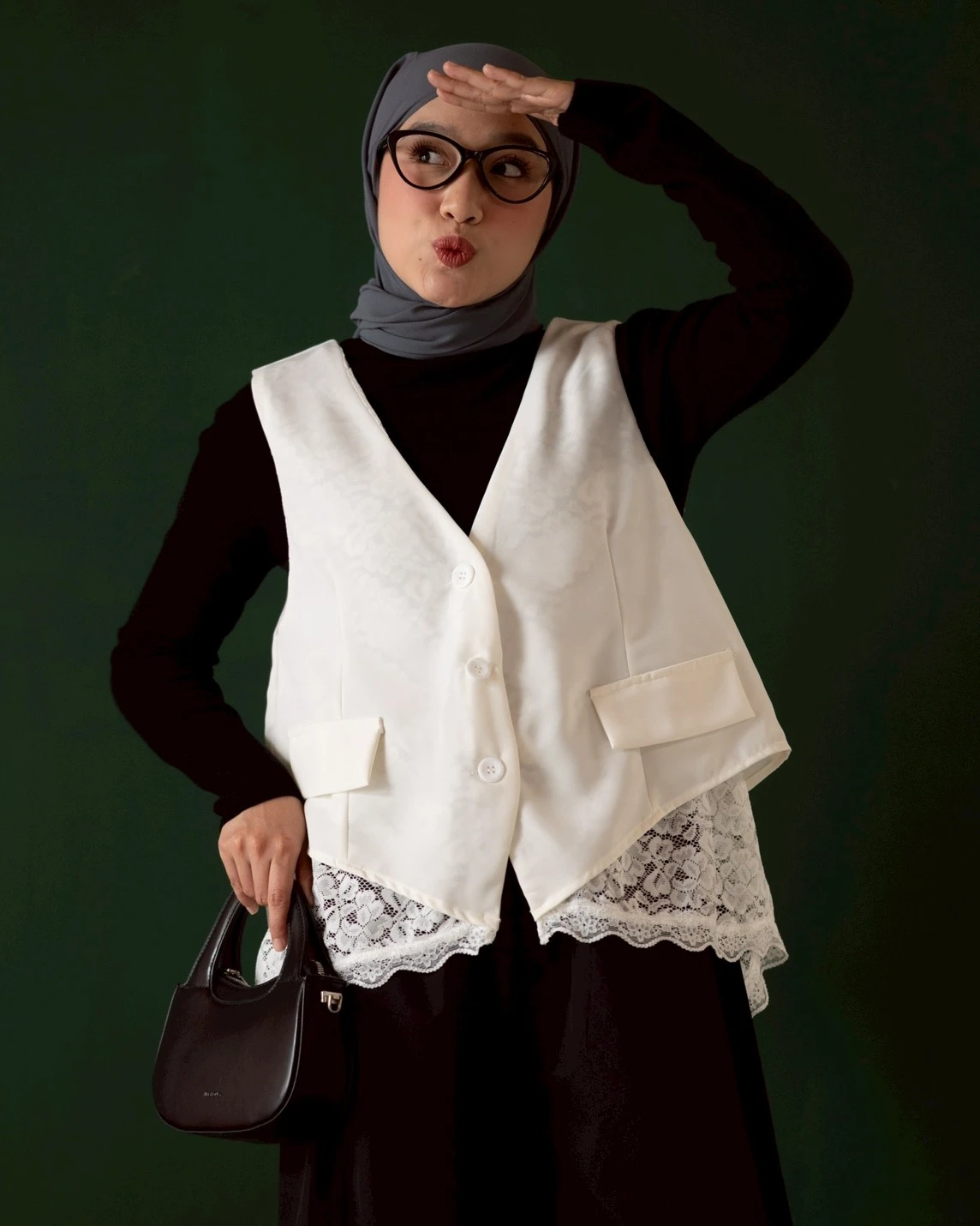 Alnaira Vest Kode N913 Broken White