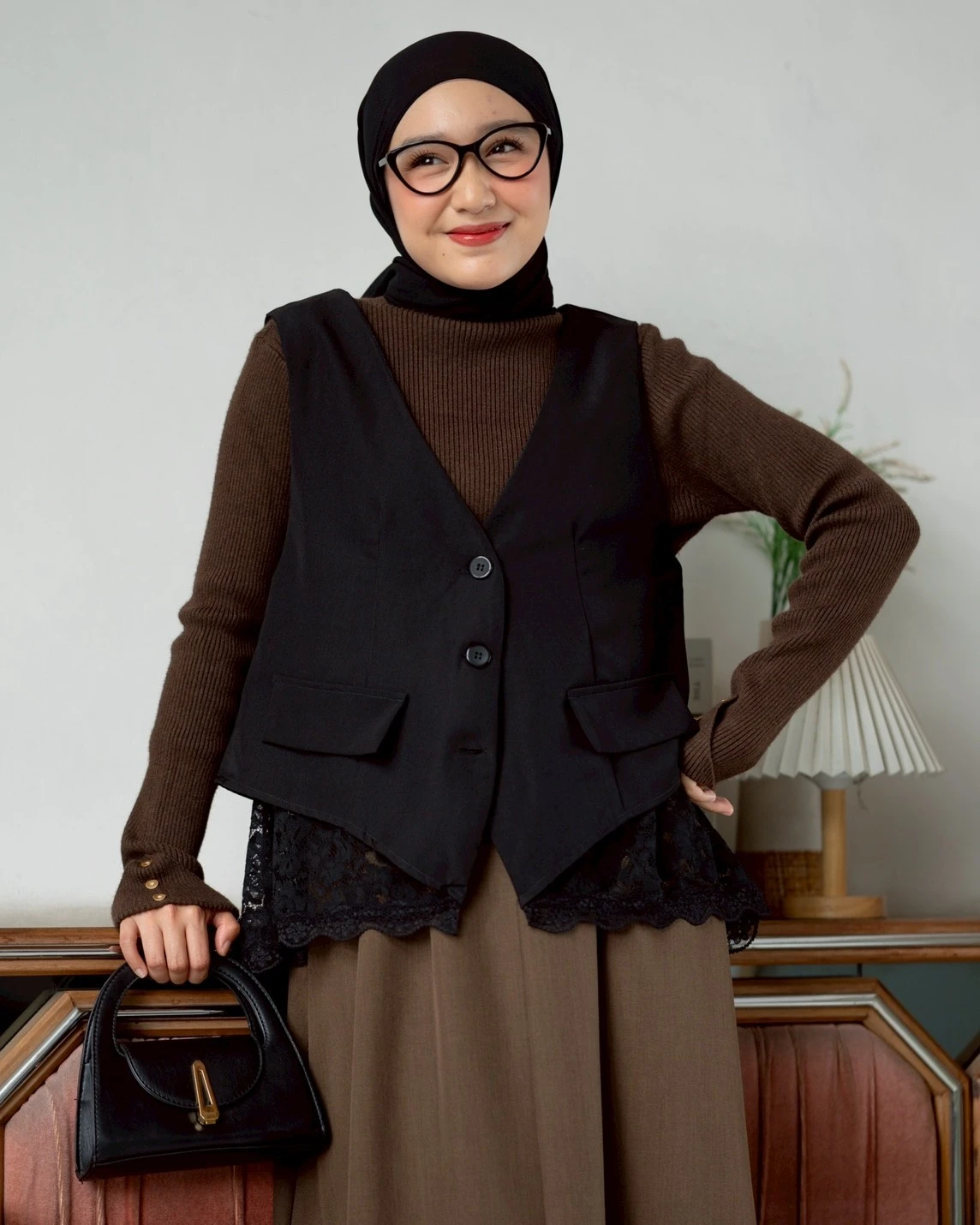 Alternative view of Alnaira Vest Kode N913 Black