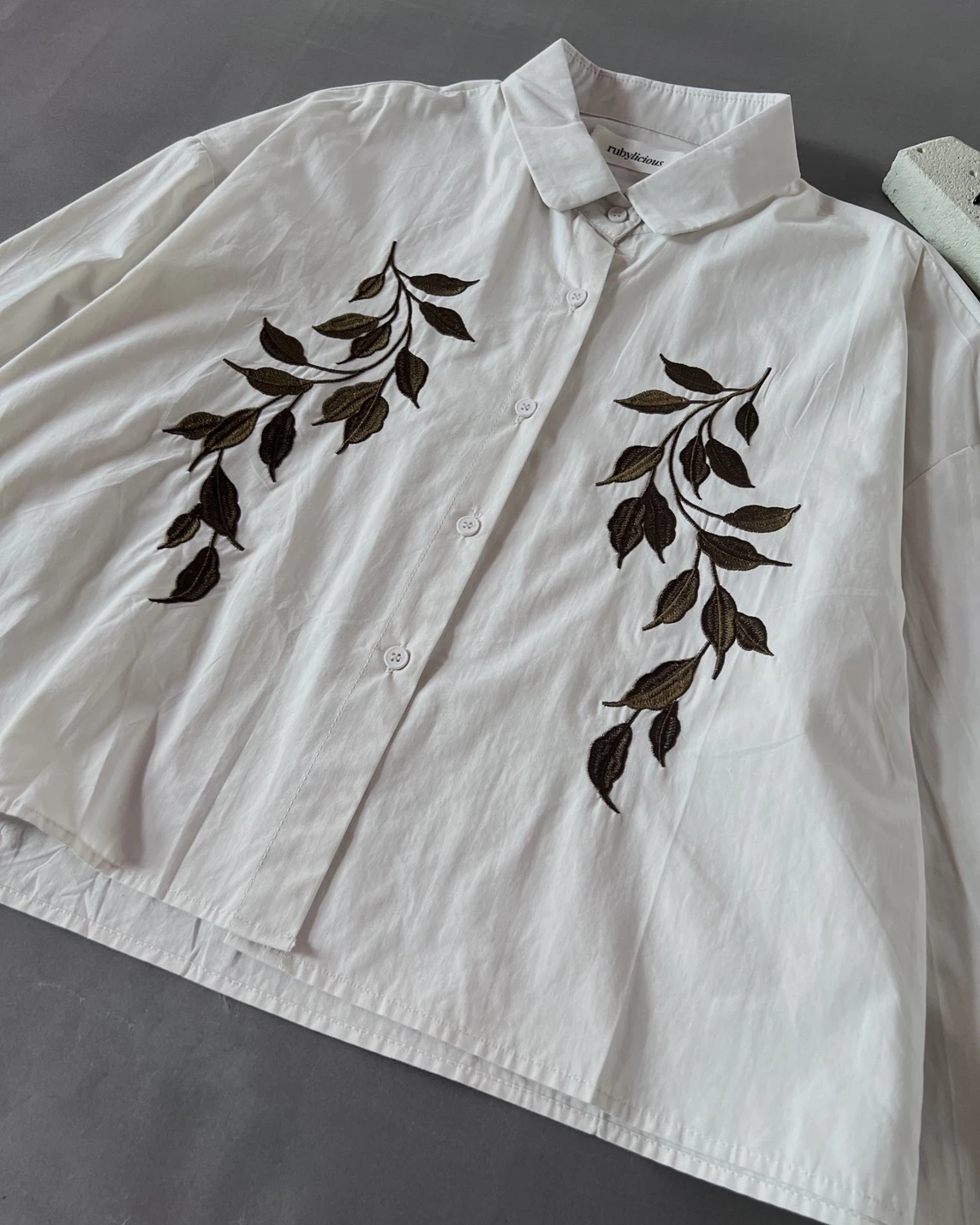 Alternative view of Binadia Shirt Kode 690N Beige