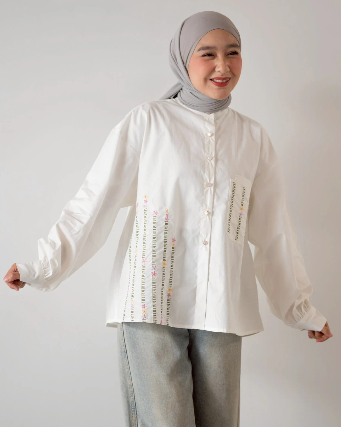Alternative view of Estoria Shirt Kode 20441 Broken White