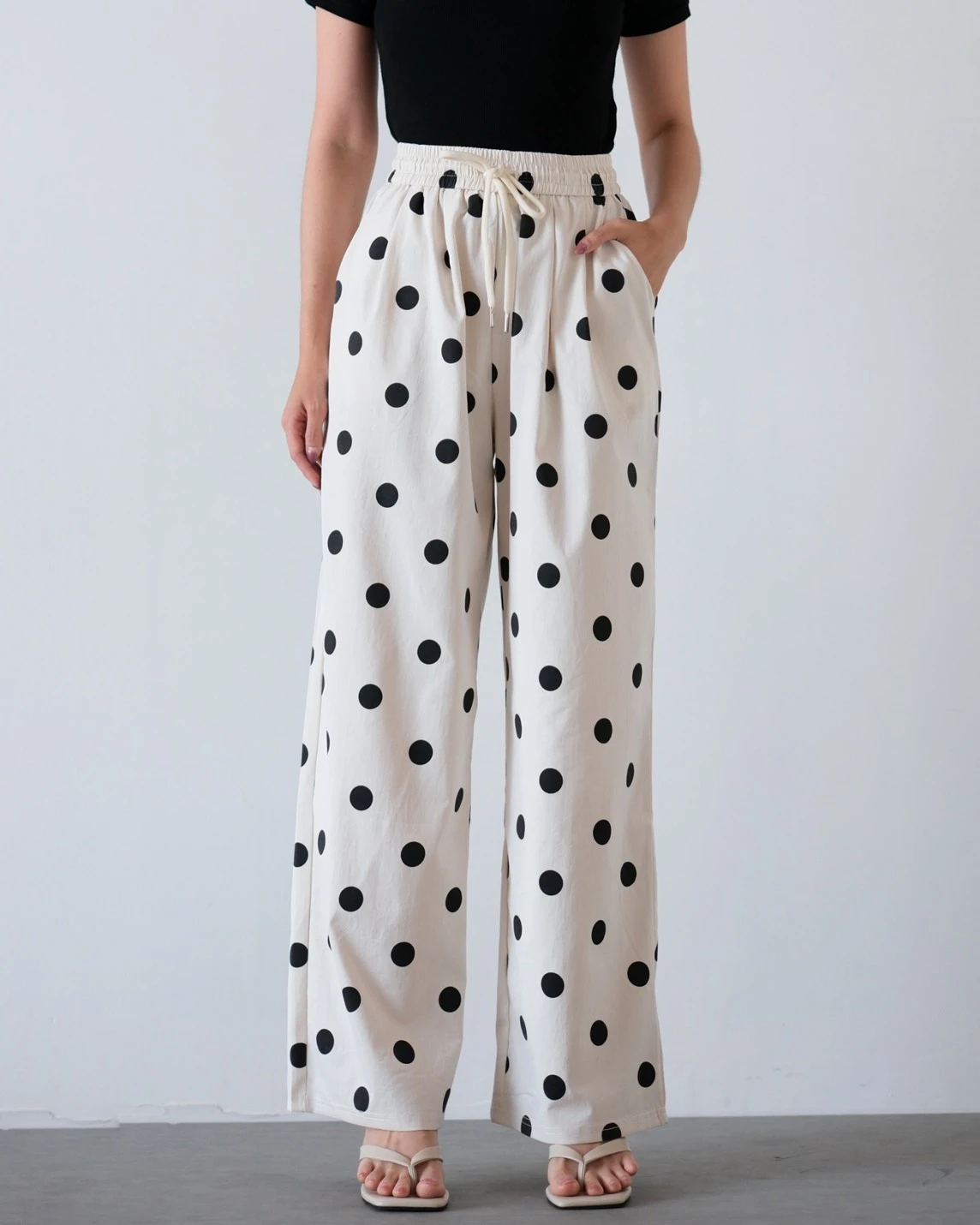 Alternative view of Iori Polka Cullote Pants Kode 686N