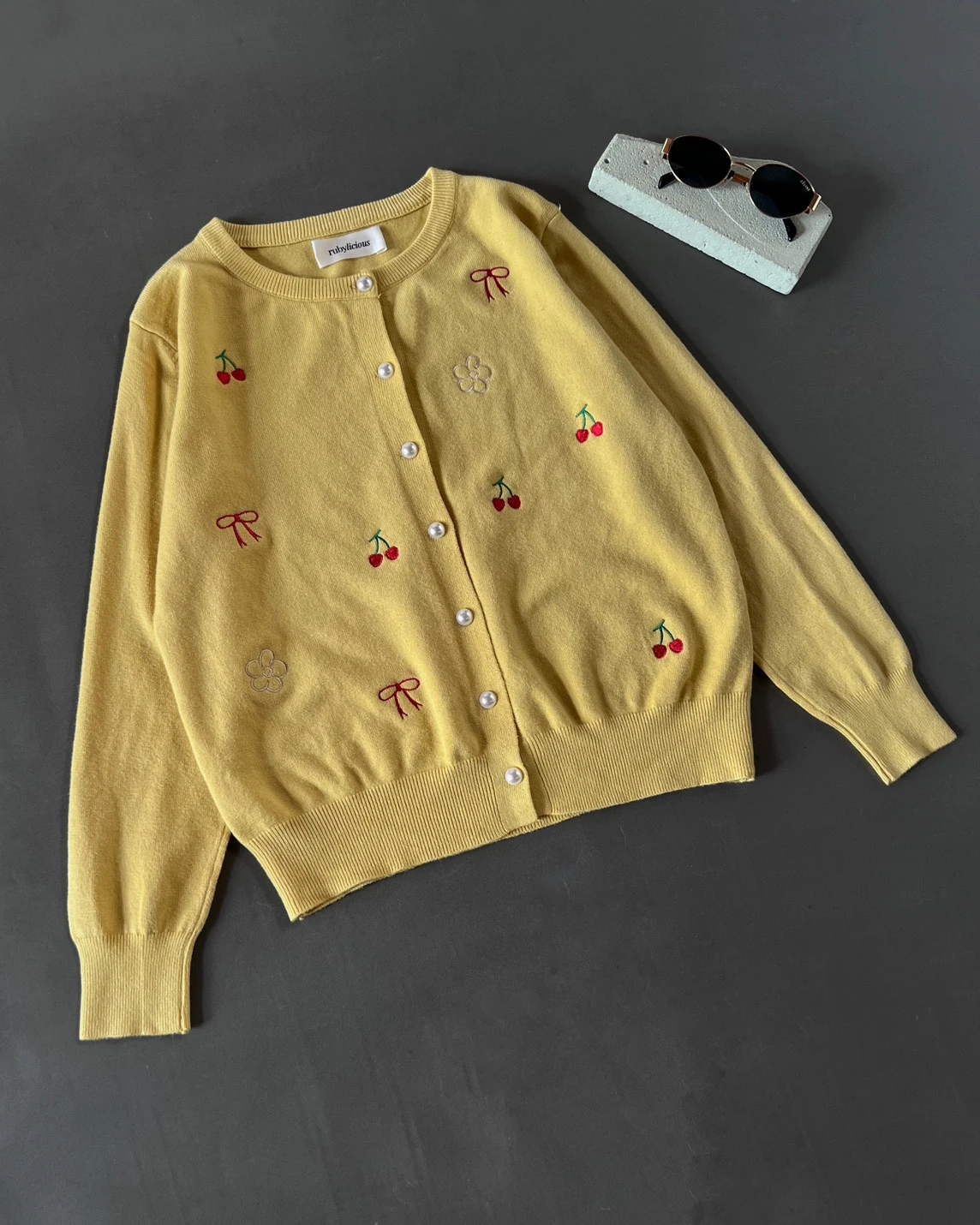 Alternative view of Pervara Cardi Kode 709N Yellow