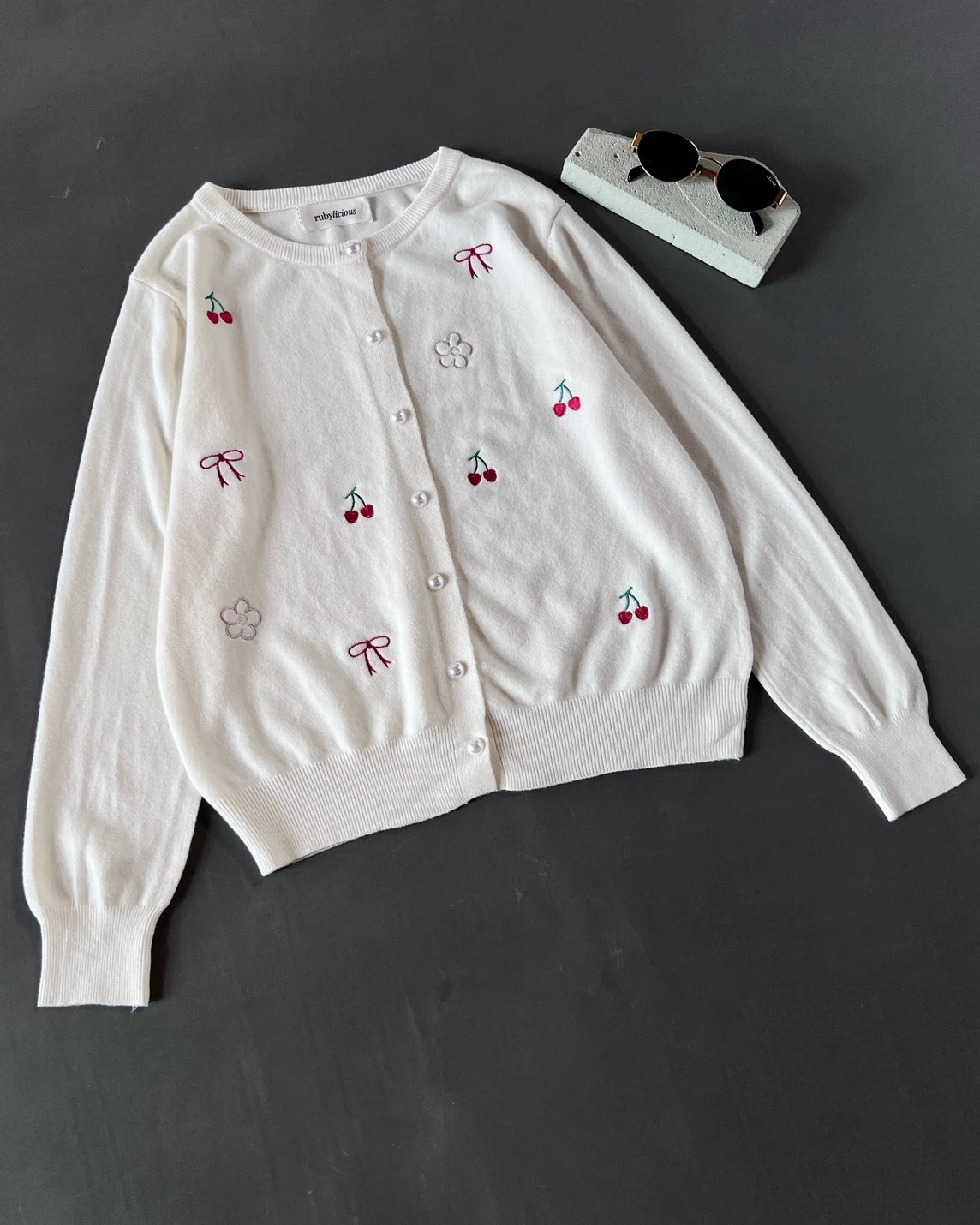Pervara Cardi Kode 709N Broken White