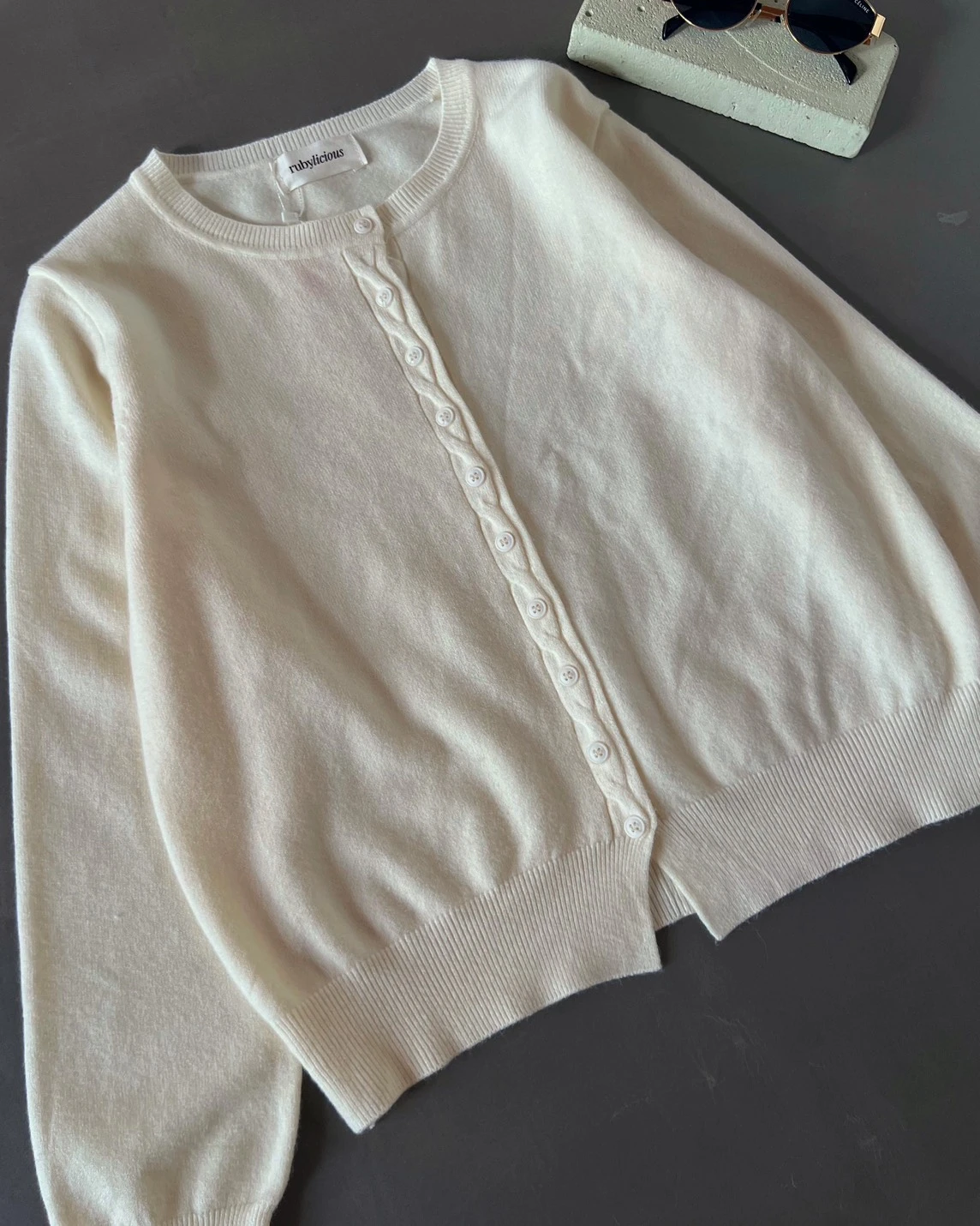 Revina Cardi Kode 8668 Ivory