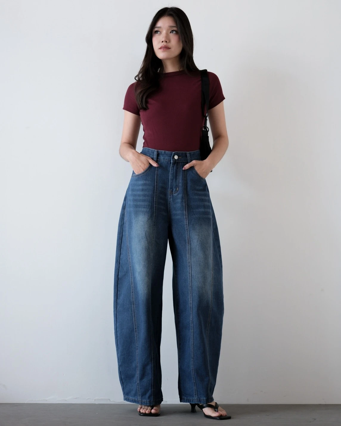Alternative view of Jenly Barrel Denim Pants Kode 313N Dark Blue