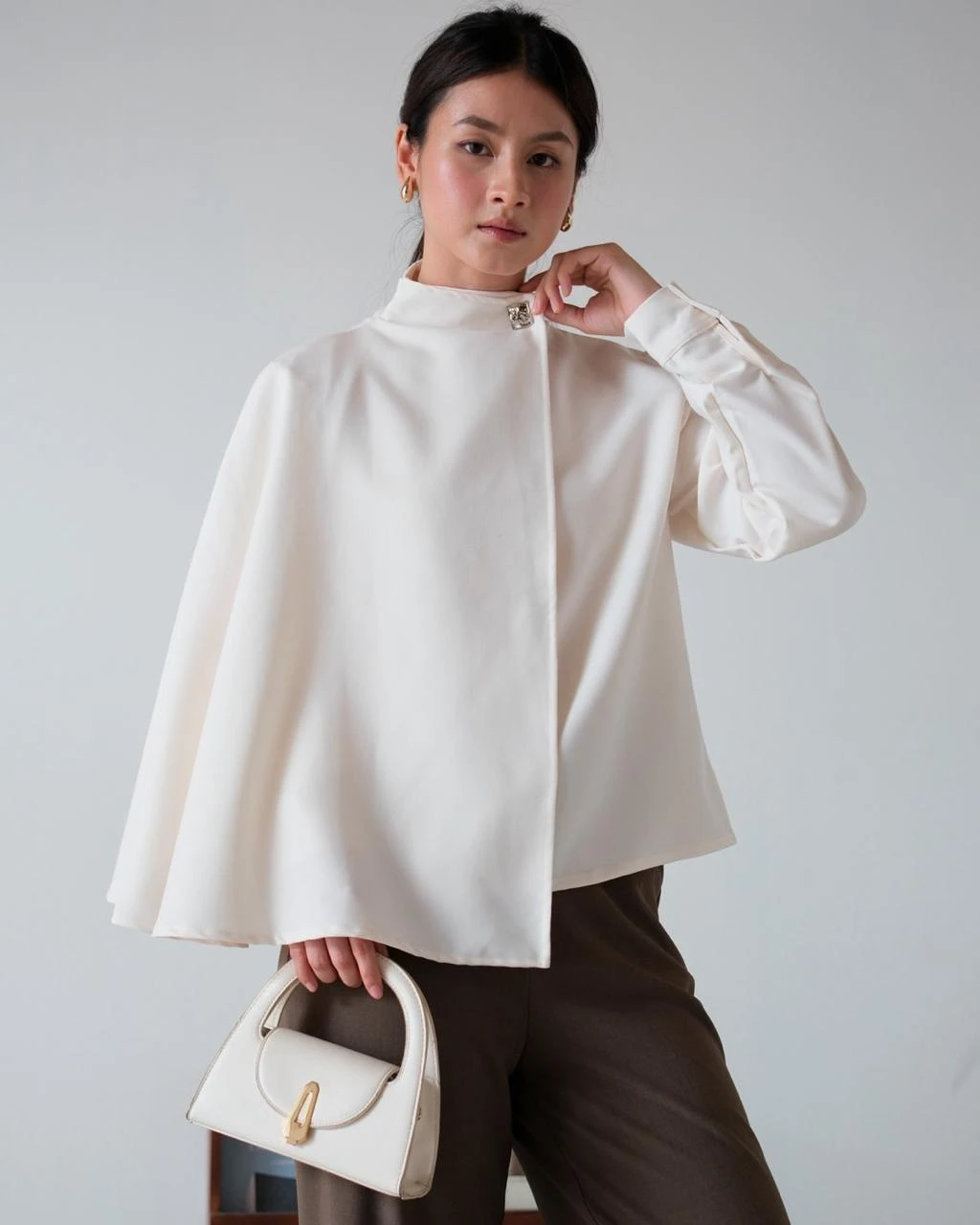 Agleta Blouse Kode 26326 Broken White