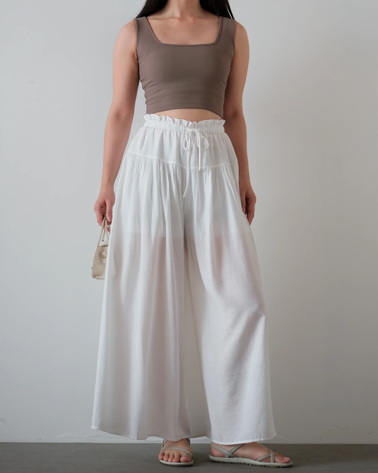 Chika Cullote Pants Kode 3-P Broken White