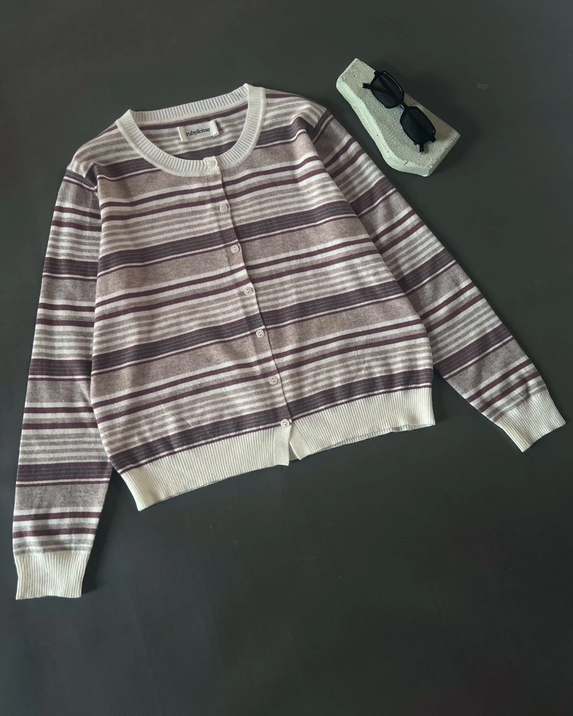 Dheca Stripe Cardi Kode 10-P Broken White - Image 3