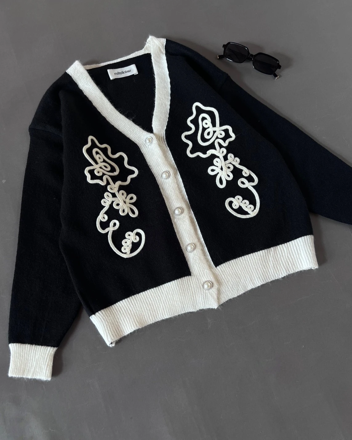 Falzena Cardi Kode 8-P Black