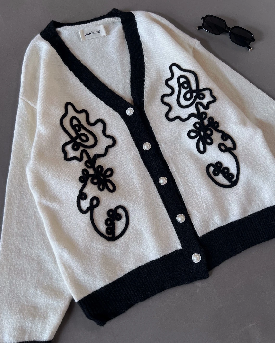 Falzena Cardi Kode 8-P Broken White