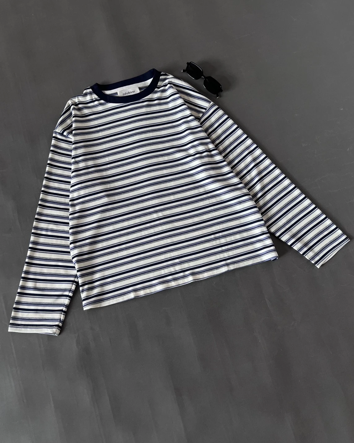 Alternative view of Gideon Stripe Longsleeve Kode 212P Navy