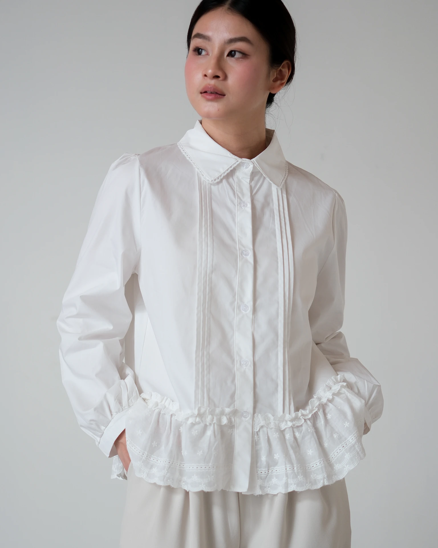 Alternative view of Isleva Shirt Kode 151M Broken White