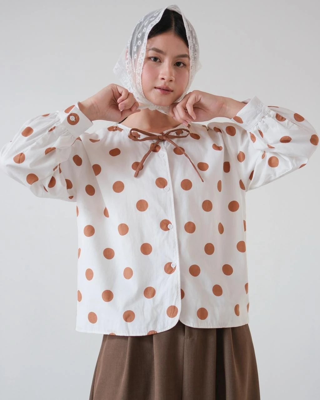 Prazna Polka Blouse Kode 26327 Broken White