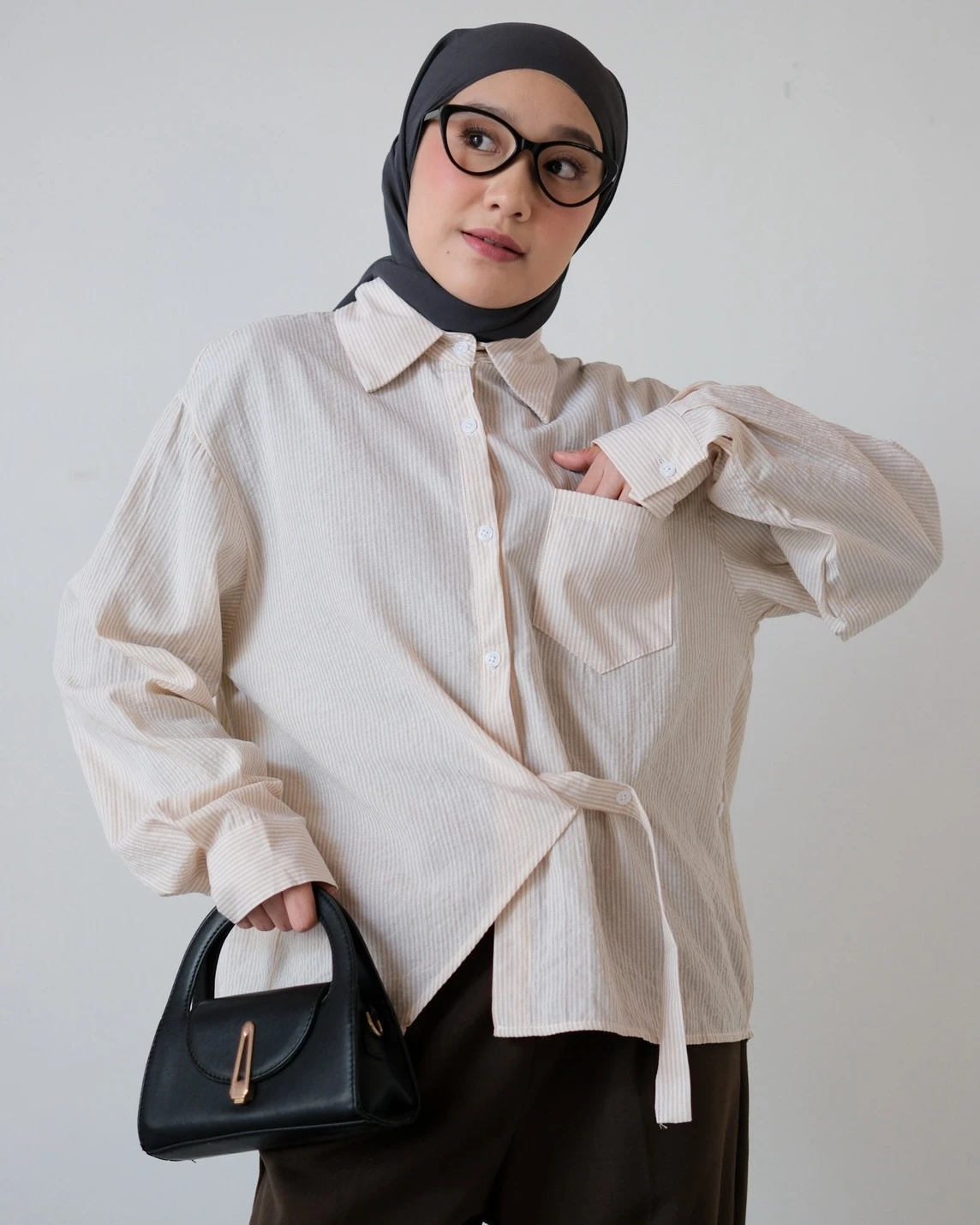 Alternative view of Qeitha Stripe Shirt Kode 557N Cream