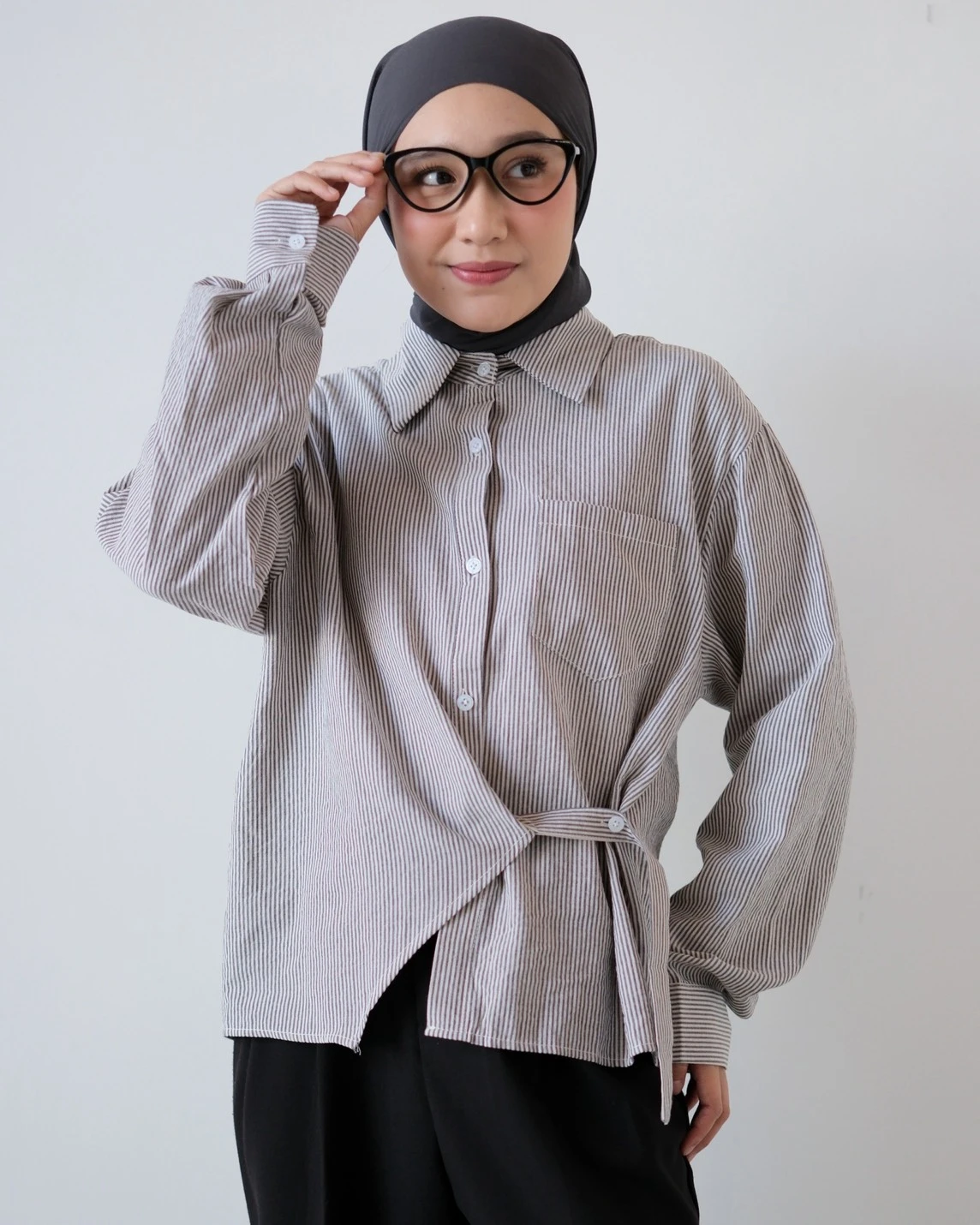 Alternative view of Qeitha Stripe Shirt Kode 557N Dark Grey