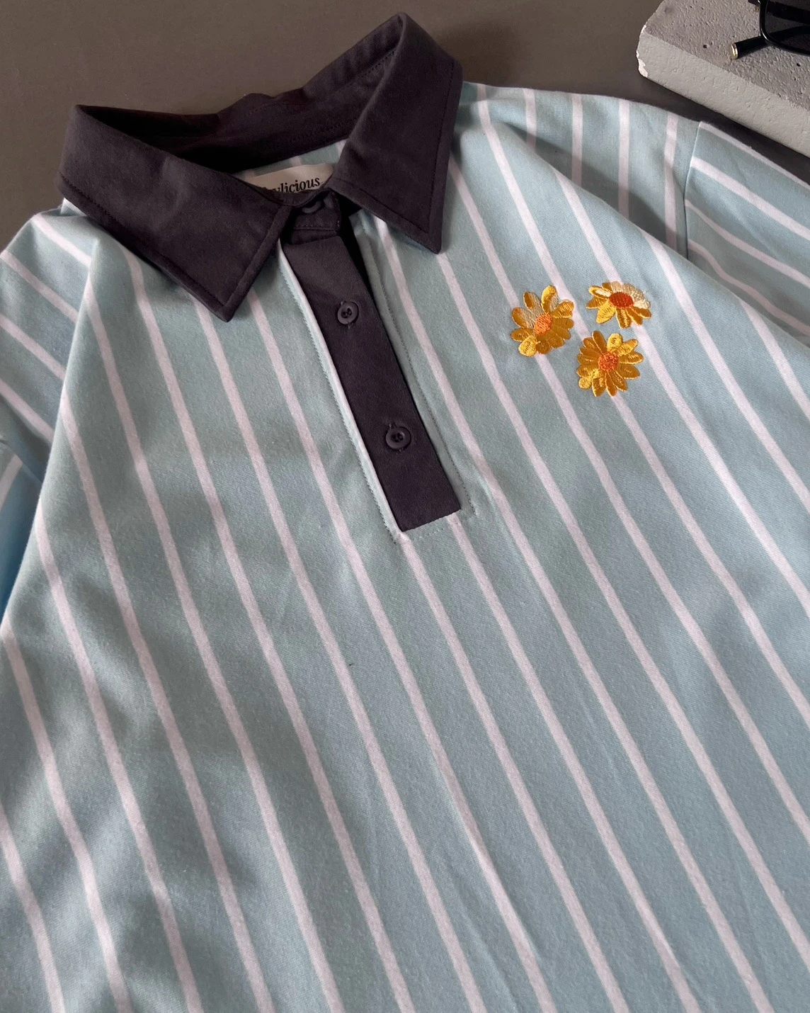 Alternative view of Wooney Shirt Blue-Bw Small