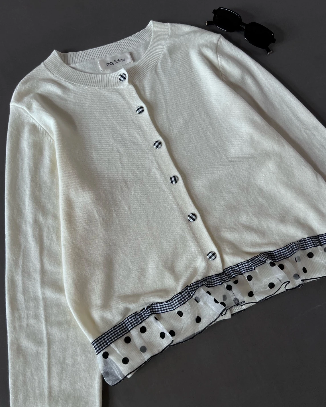 Alternative view of Xelbya Cardi Kode 664N Broken White