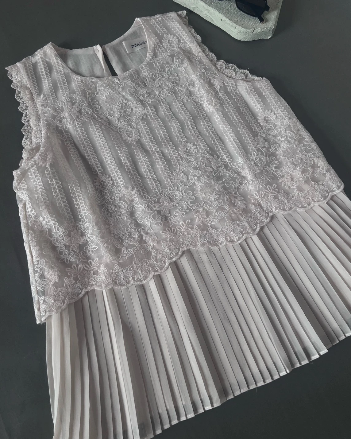 Yelsa Sleeveless Kode 14-P Ivory