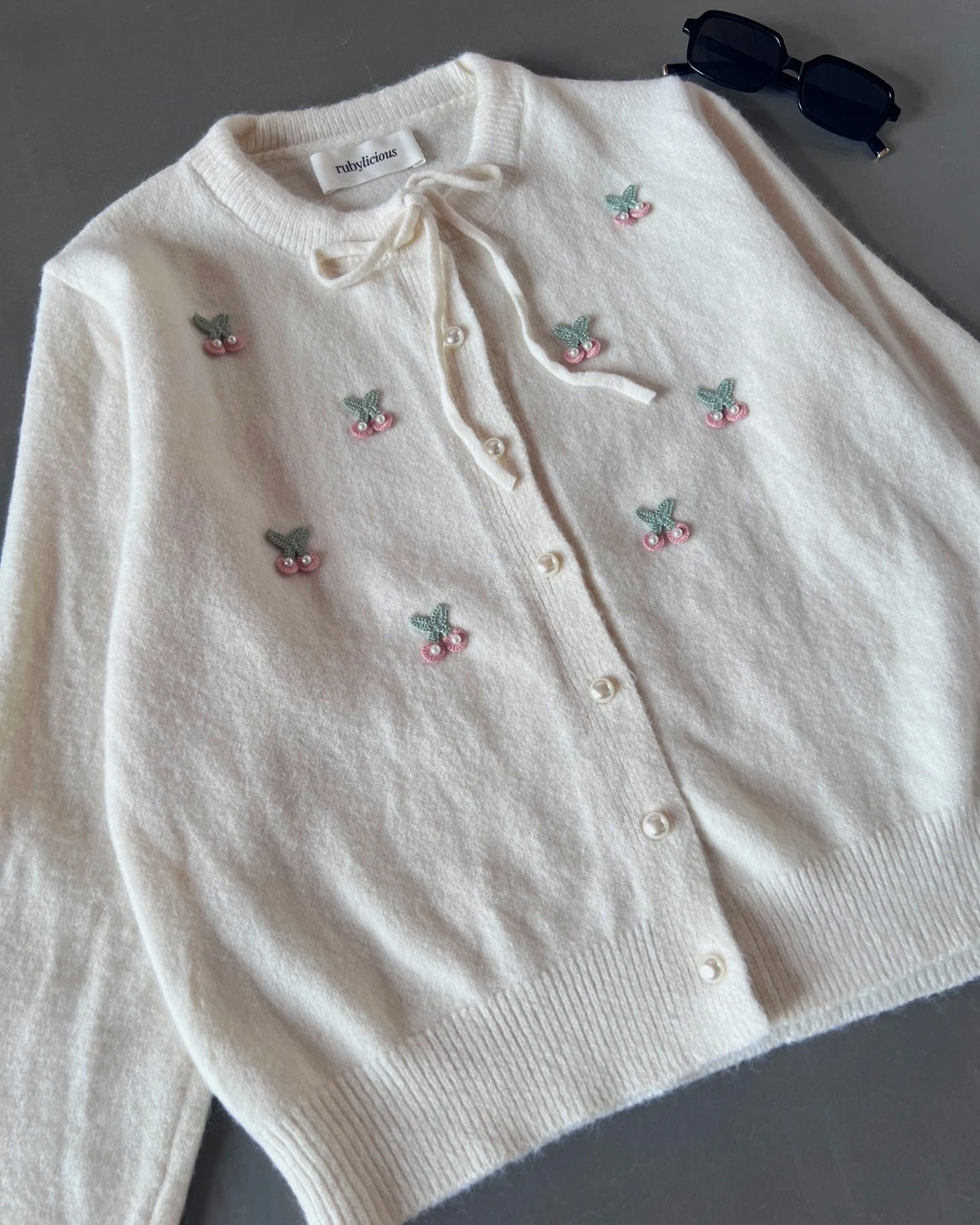 Alternative view of Caska Cardi Kode 352N Broken White
