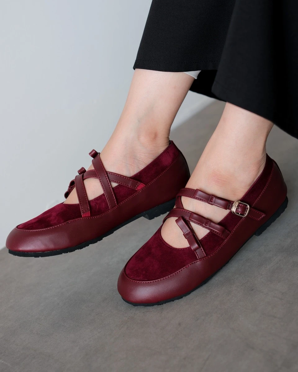 Alternative view of Medelin Shoes Maroon