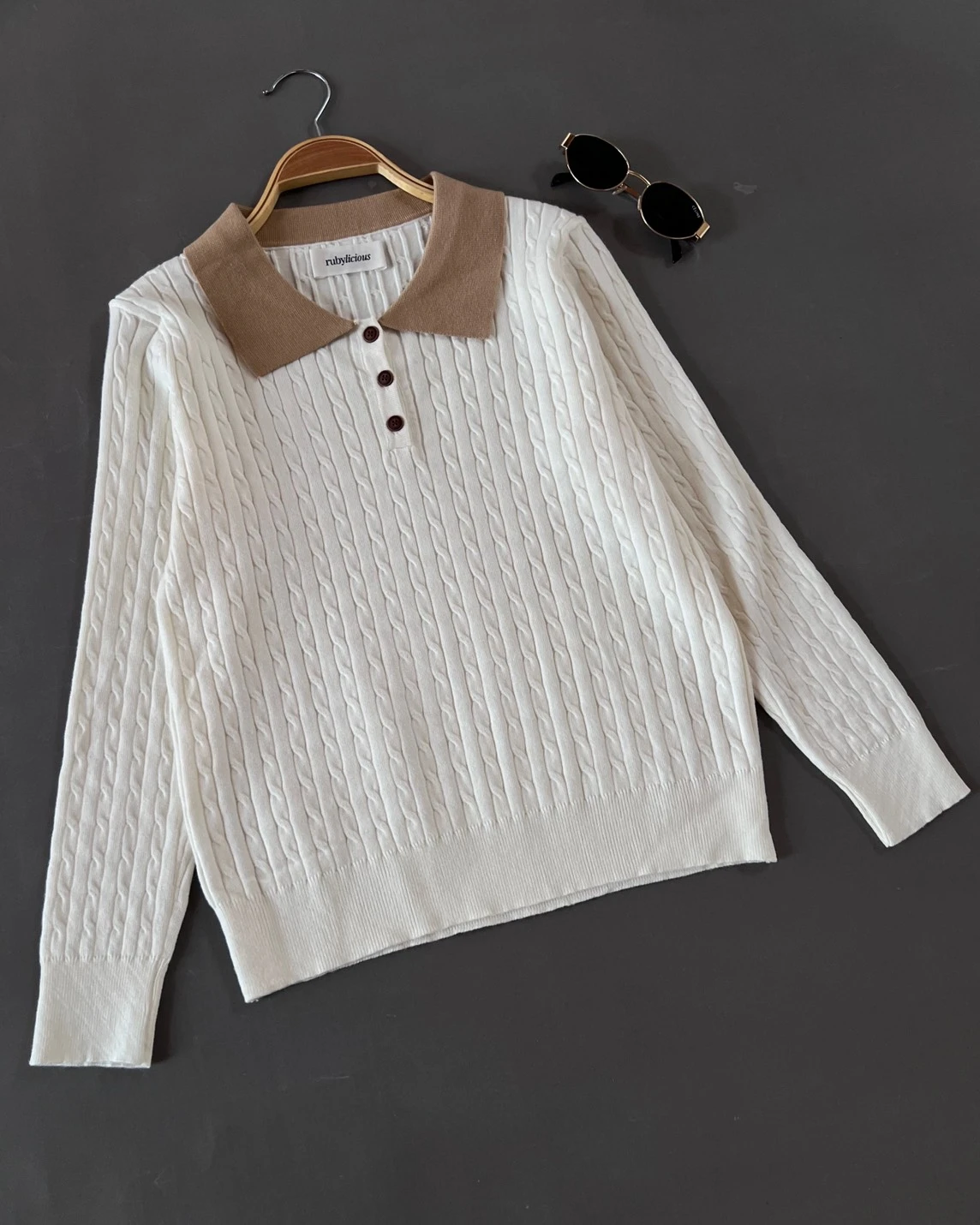 Famira Longsleeve Kode 226P Ivory