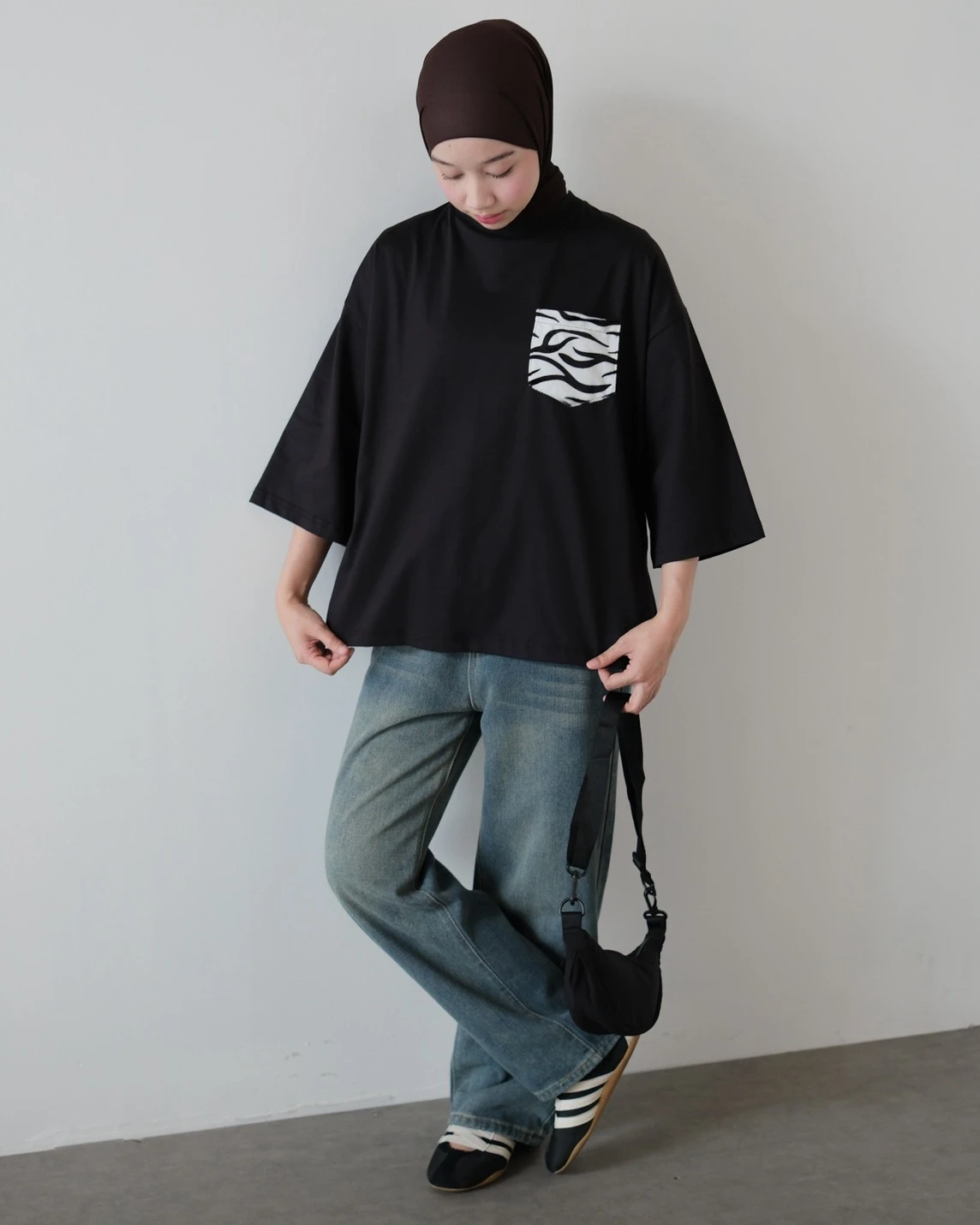 Alternative view of Pocket T-Shirt Black-Zebra