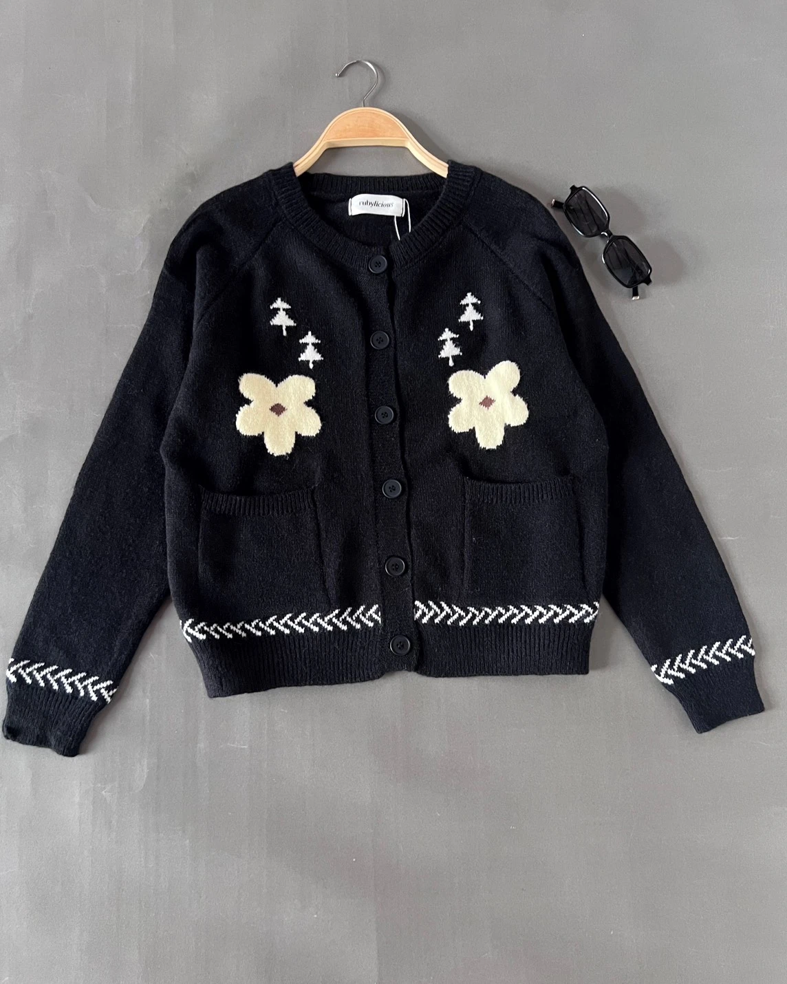 Alternative view of Syeril Cardi Kode 426 O Black