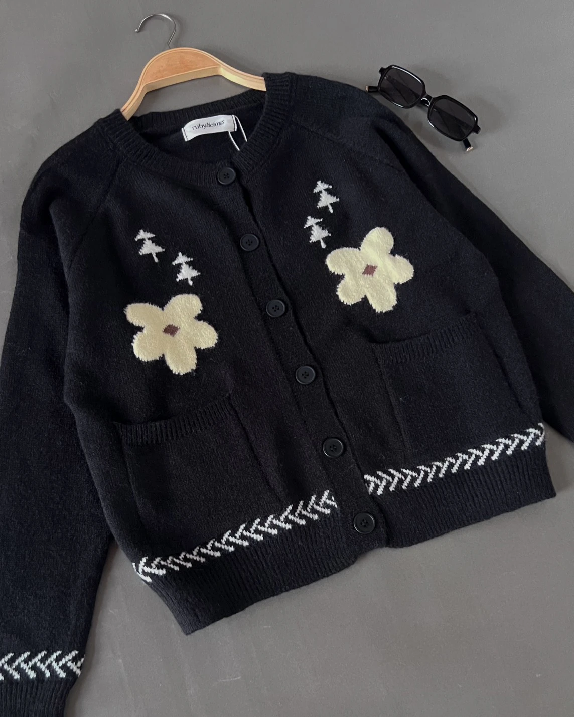 Syeril Cardi Kode 426 O Black