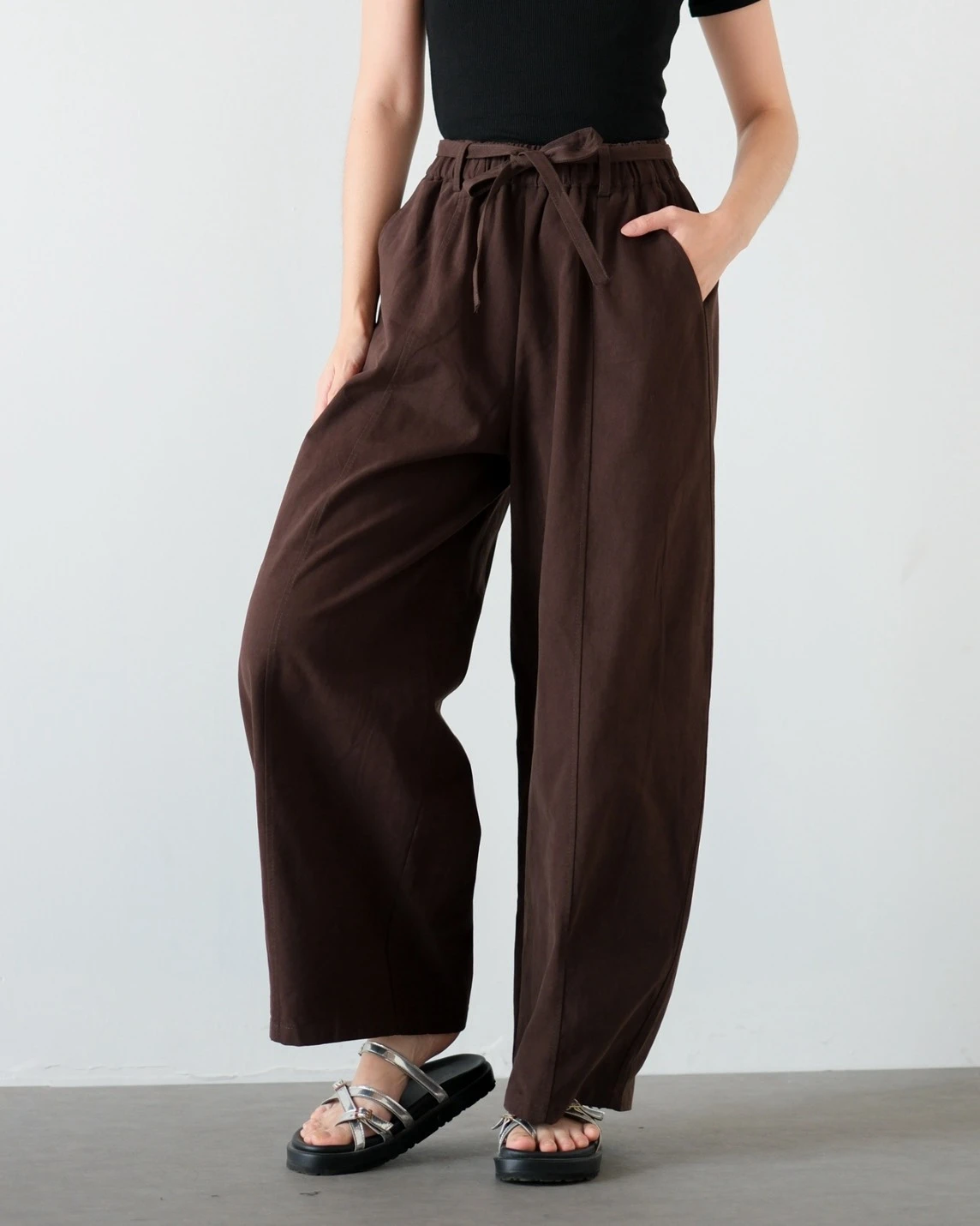 Alternative view of Nara Barrel Pants Kode 121P Coffee