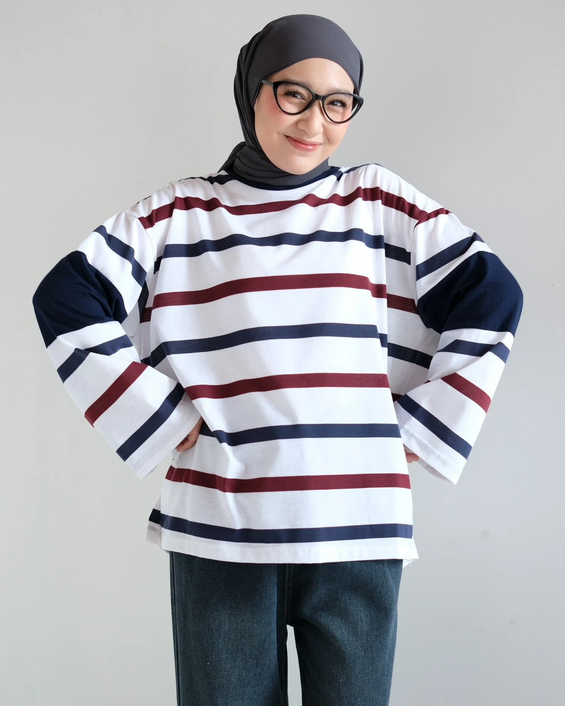 Alternative view of Dion Stripe Longsleeve Bw-Navy-Maroon