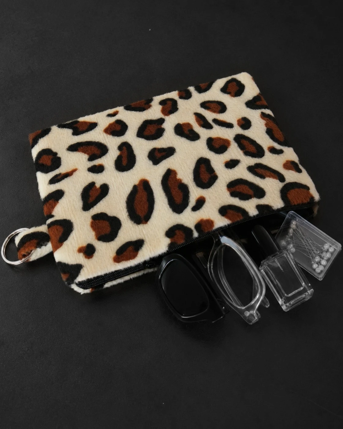 Alternative view of Animal Printed Pouch Leopard Cream