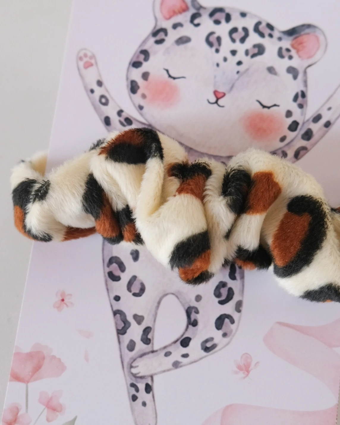 Animal Printed Scrunchies Leopard Cream